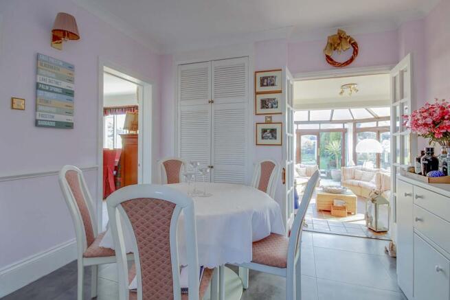 Breakfast room