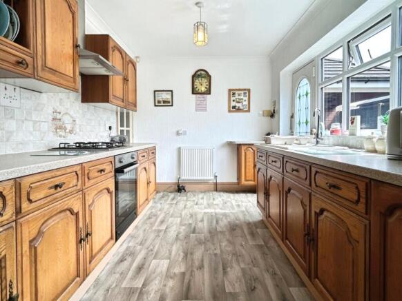 3 bed Detached Bungalow for sale Image 5