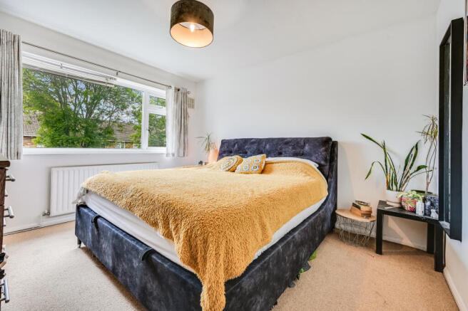 Hurstwood Avenue, Pilgrims Hatch, Brentwood photo 4