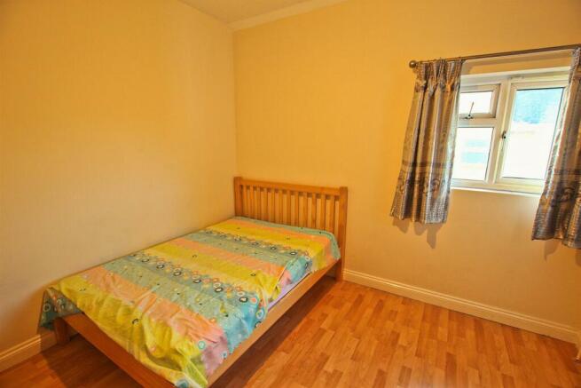 Bedroom 2 alt.jpg