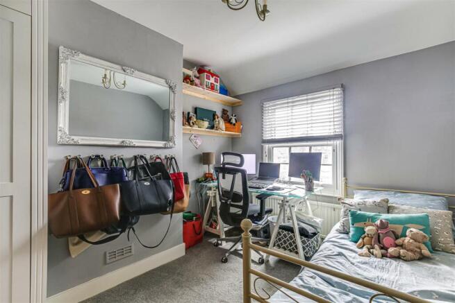 11 Bedroom 2.jpg