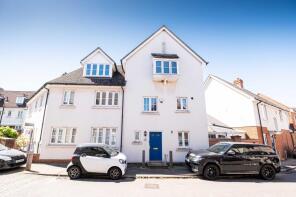 18, Watermans Way, Greenhithe DA9 9GP