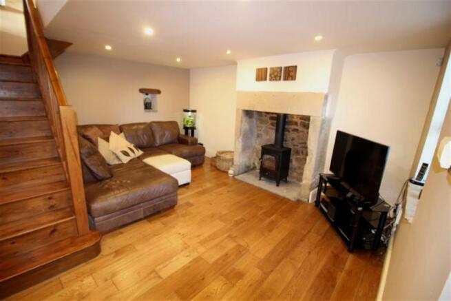 2nd View of Lounge