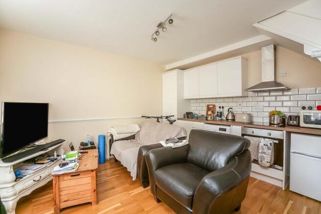 Lounge/Kitchen