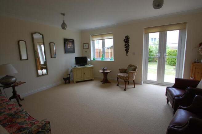 Photo 9