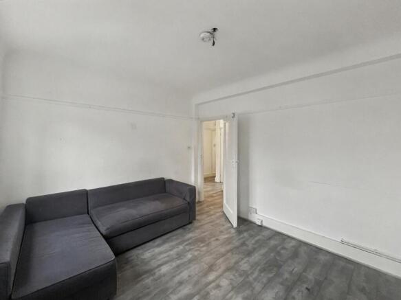 Flat 31 Goodwood Mansions, Stockwell Park Walk, Stockwell, London, SW9 0XZ