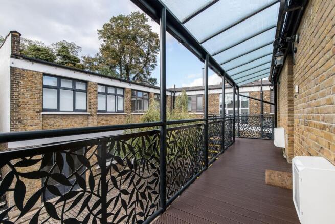 balcony