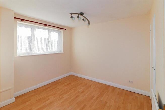 Image 5 - Bedroom 1.jpg