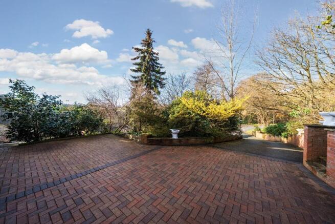 Driveway.jpg