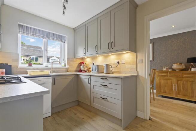 3 bed Detached for sale Image 6