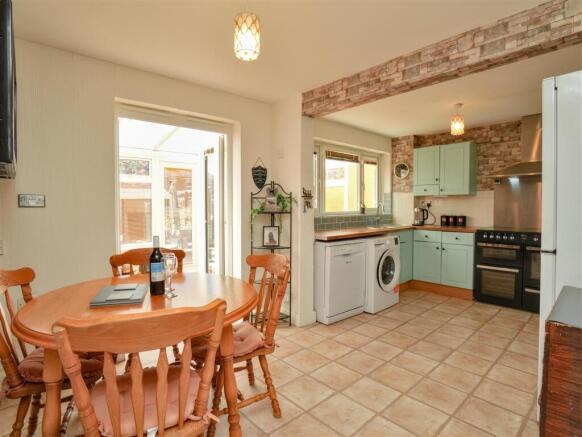2 bed Terraced for sale Image 9