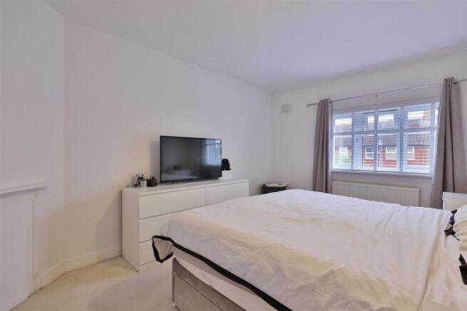3 bed End of Terrace for sale Image 5