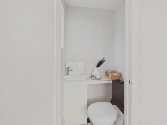 3 bed Terraced for sale Image 11