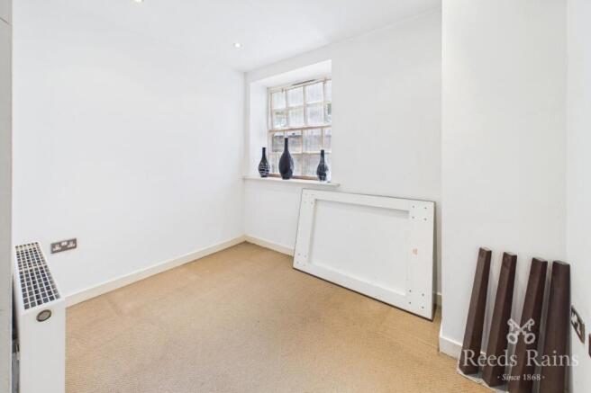 2 bed Apartment for sale Image 8