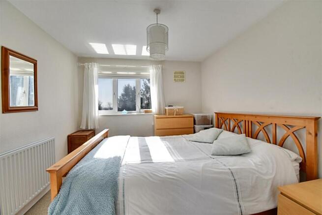 Bedroom 2_1.jpg