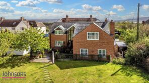 White Hart Villa, Elmley Road, Evesham WR11 7SH