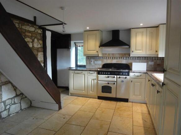 KITCHEN: