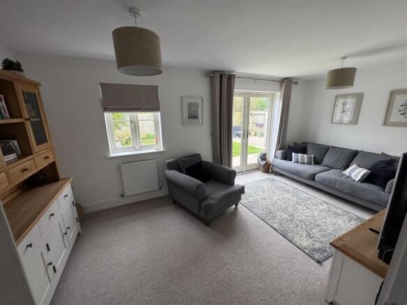 Living Room 1.jpg