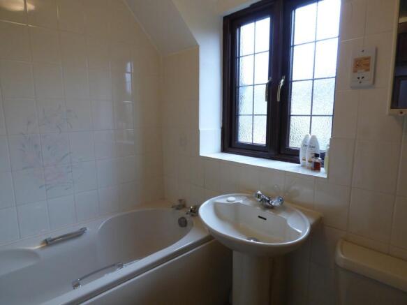 Photo 11