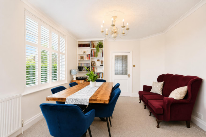 4 bed Detached for sale Image 6