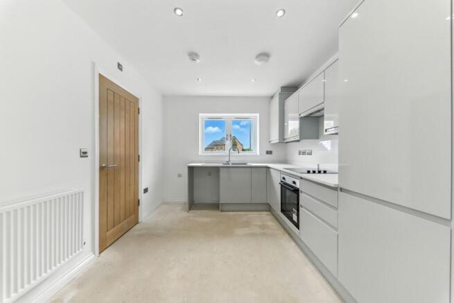 3 bed Semi-Detached for sale Image 4