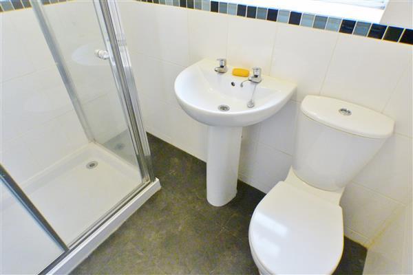 Shower Room (2)