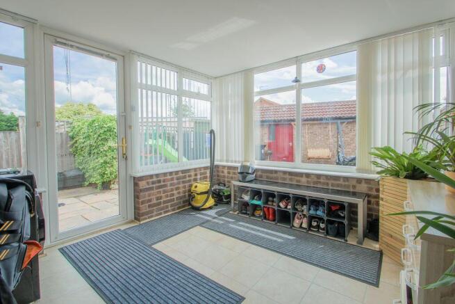 2 bed Semi-Detached Bungalow for sale Image 4