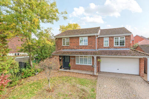 Tangley Lane, Guildford, GU3