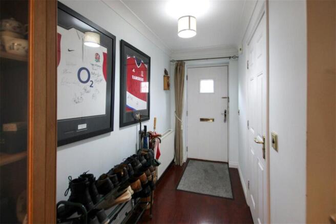 3 bed Terraced for sale Image 9