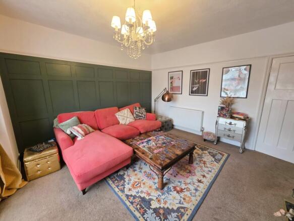 2 bed Flat to rent Image 11