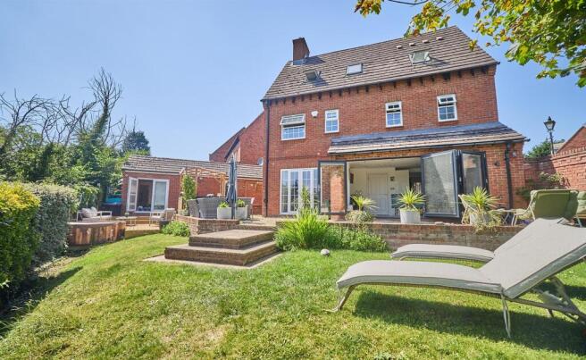 Bradgate Gardens _11.jpg