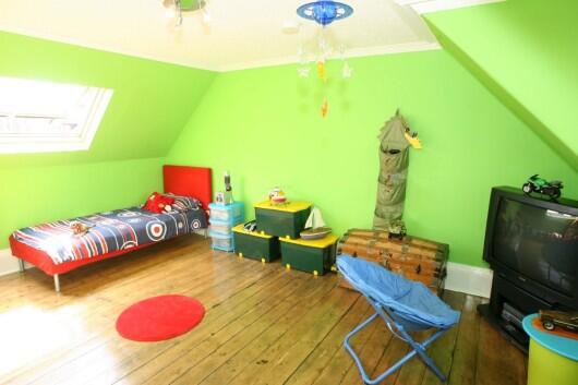 BEDROOM 3