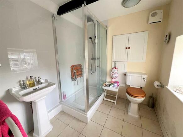 En Suite Shower Room