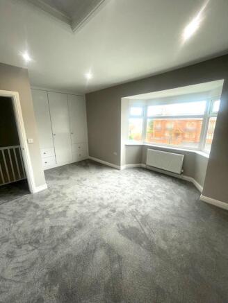 2 bed Semi-Detached to rent Image 5