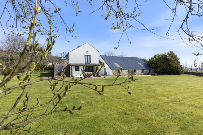 Fold Farm, Hollow Meadows 51_297.png