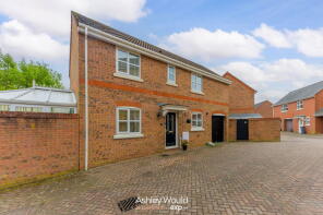 34, Ledwell, Dickens Heath, Solihull B90 1SL