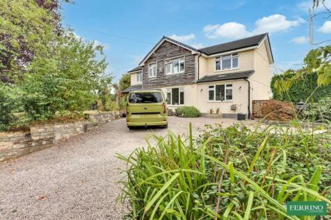 Equestrian Facilities, Large Barn & Shepherd's Hut, Clanna Lane, Alvington, Lydney, Gloucestershire.