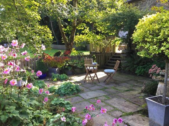 Jane Garden.jpg