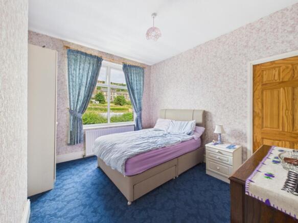 3 bed Terraced for sale Image 10