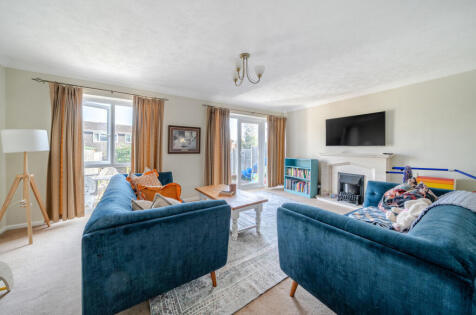 Heron Close, Alton, Hampshire, GU34