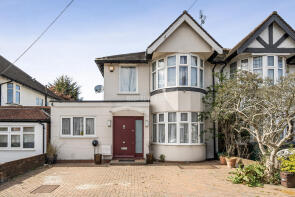 9, Selvage Lane, Mill Hill, London NW7 3SS