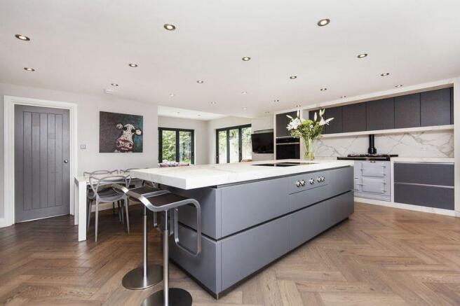 Kitchen/Day Room