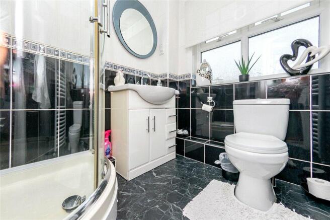 Master En-Suite