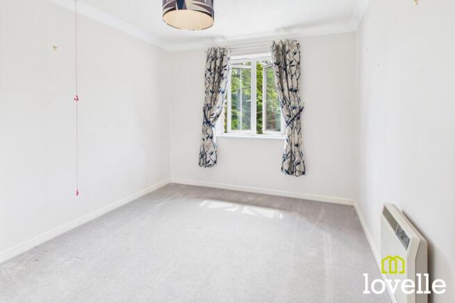2 bed Flat for sale Image 12
