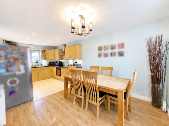 3 bed Detached for sale Image 6