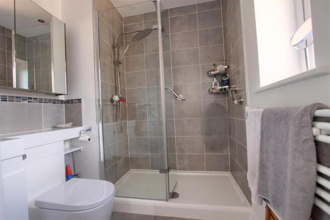 3 bed Detached Bungalow for sale Image 10