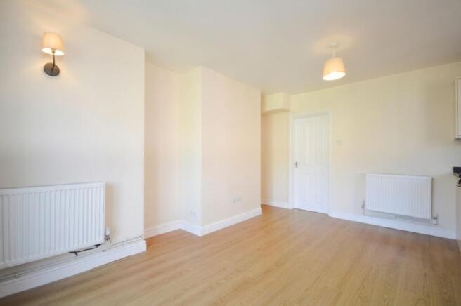 2 bed Semi-Detached for sale Image 6