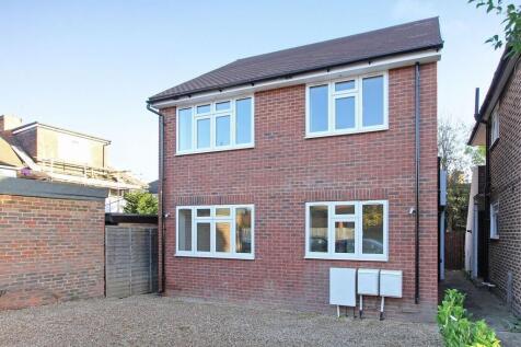 Runnymede, Colliers Wood