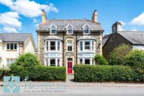 47 The Hollies, Garth Road, Builth Wells LD2 3AR