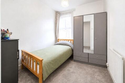 Hythe Road, Thornton Heath, CR7